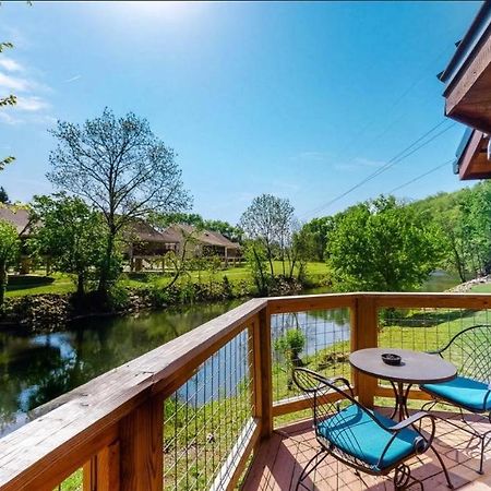 Skinny Dippin'-River Front- Free Tickets-Dog Friendly-Sleeps 6 Піджен-Фордж Екстер'єр фото